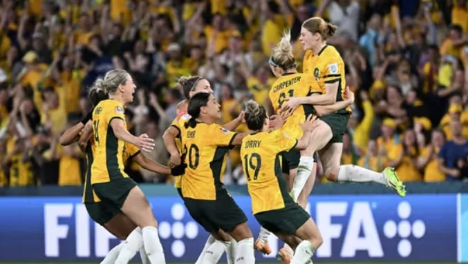 Penalty Shootout: A Goalkeeper's Redemption Story
