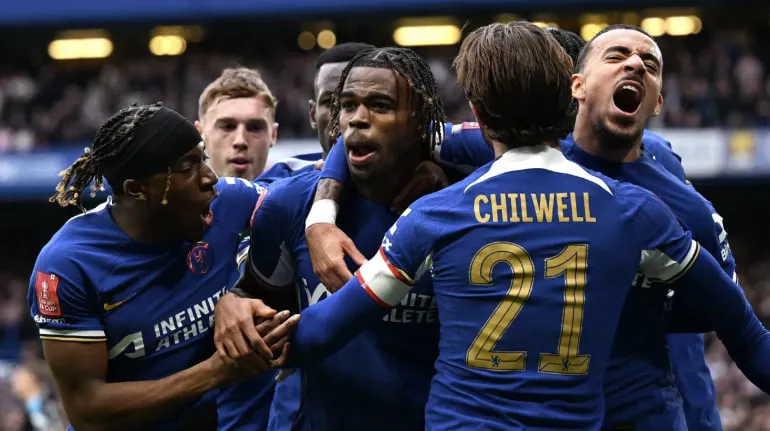 MK Dons vs Chelsea: Hiddink's Cup Specialists